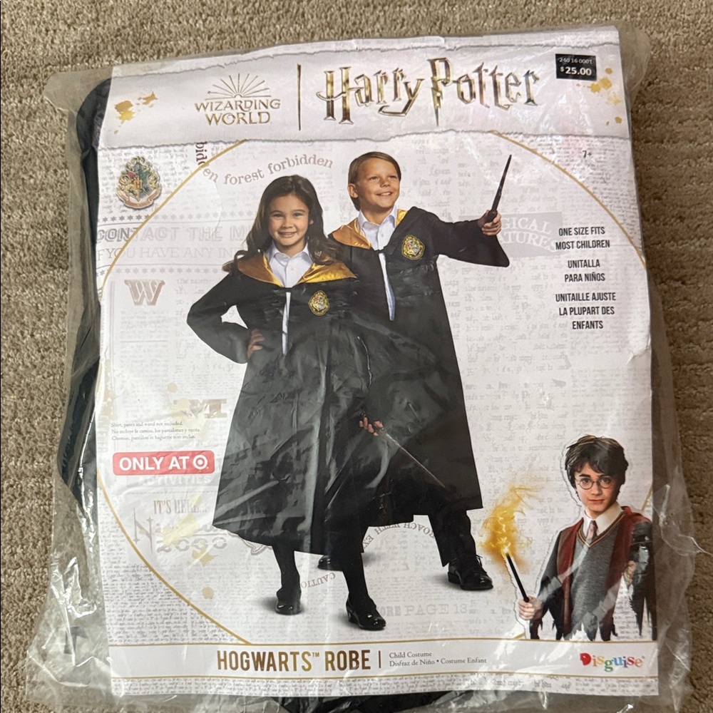 Warner Bros. Harry Potter Kids Hogwarts Robe - Black and Gold
